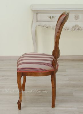 Sedia classica artigianale in legno massello di noce con seduta e schienale tappezzati
